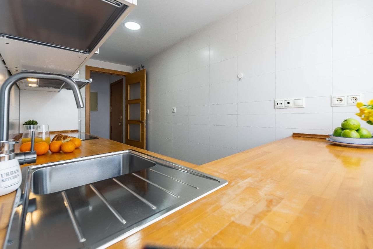 Modern Beach Apartment Valparaiso With Parking Malaga Bagian luar foto